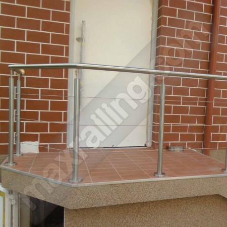 иноксов парапет с въжета